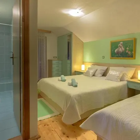 Brvnara House Bebic Kupres (Canton 10)